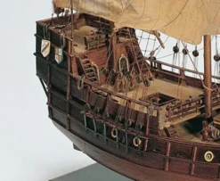 Amati Santa Maria houten scheepsmodel 1:65