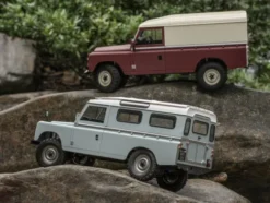 Boom Racing Land Rover® Series II 109 Hardtop 1/10 4WD RC Bouwkit BRX02 109