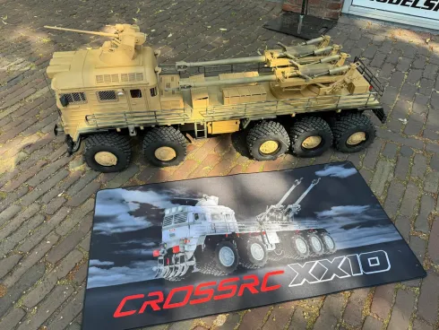 Cross RC Military Scaling kit XX10 T-REX 1/12 10×10 truck compleet met servo’s, motoren, regelaars, verlichting, ontvanger (auto is helemaal gebouwd en volledig nieuw)!