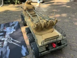 Cross RC Military Scaling kit XX10 T-REX 1/12 10×10 truck compleet met servo’s, motoren, regelaars, verlichting, ontvanger (auto is helemaal gebouwd en volledig nieuw)!