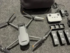 DJI Mavic 3 Classic met DJI RC-N1 controller + DJI Mavic 3 Fly More Combo in een TOP staat met 1 jaar garantie!