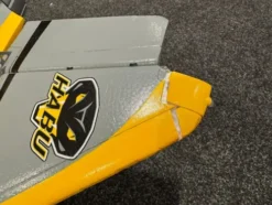 E-Flite Fuselage Habu 80 XS – Compleet met landing gear, servos, elektronica, motor etc. – Helemaal nieuw, licht beschadigd op de staart – Perfect als donor – What You See Is What You Get