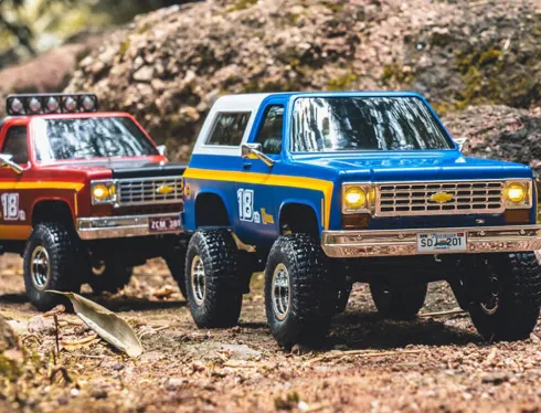 FMS 1/24 Chevrolet K5 Blazer FCX24 Pro Brushless Crawler RTR Rood