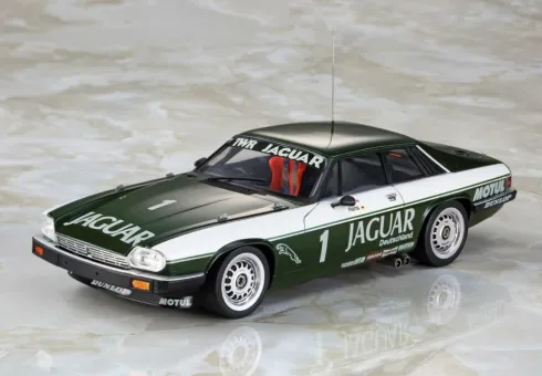 Hasegawa Jaguar XJ-S H.E. TWR in 1:24 bouwpakket