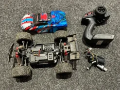Hurricane Mini RC truggy met lipo accu en lader (geen garantie / opknapper)!
