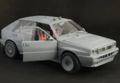 Italeri Lancia Delta HF Intergrale 16V in 1:12 bouwpakket