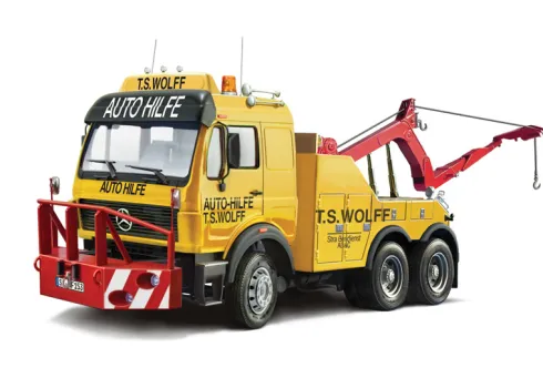 Italeri MERCEDES-BENZ WRECKER TRUCK – 93808