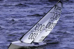 Joysway Dragon Flite 95 V2 Racing Sailing Yacht ARTR (Model 2023)