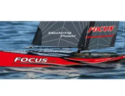 JOYSWAY Focus V3 1-meter Zeilboot RTR Rood – Wedstrijdwaardige RC-zeilboot met uitstekende vaareigenschappen