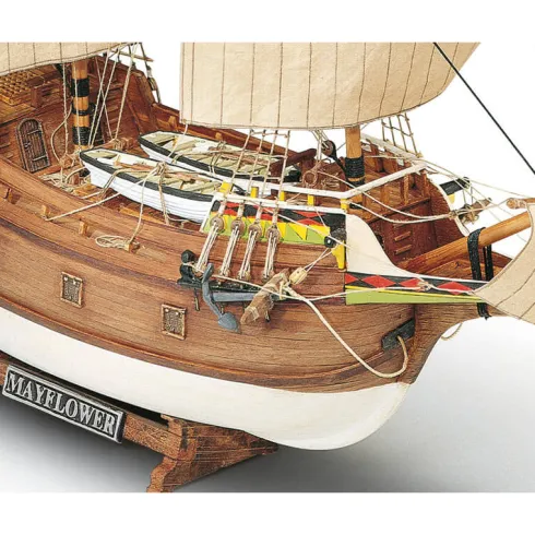 Mamoli Mayflower Koopvaardijschip houten scheepsmodel 1:70