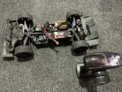 Maverick Quantum RX Flux 1/8 4WD 4S Brushless Onroad Car RTR + Gens Ace 5500mah 4S 60C lipo batterij in een prima staat!