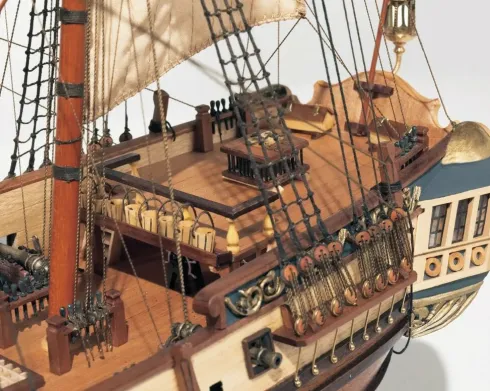 OcCre La Candelaria houten scheepsmodel 1:85