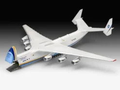 Revell Antonov AN-225 Mrija in 1:144 bouwpakket