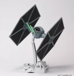 Revell Bandai Star Wars TIE Fighter in 1:72 bouwpakket