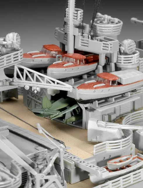 Revell Battleship BISMARCK in 1:350 bouwpakket