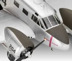 Revell Beechcraft Model 18 in 1/48 bouwpakket – RV-63811