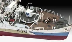 Revell Flower Class Corvette HMCS SNOWBERRY in 1:144 bouwpakket