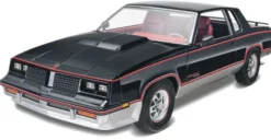 Revell 1983 Hurst Oldsmobile in 1:25 bouwpakket