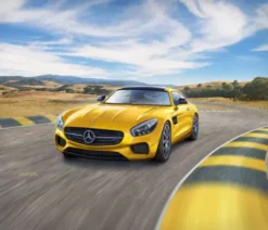 Revell Mercedes-AMG GT in 1:24 bouwpakket met lijm en verf