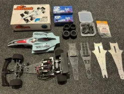 Serpent SF3 chassis met Hobbywing MAX10 en Hobbywing 4000kv motor en hoop extra onderdelen!