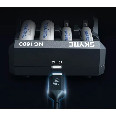SkyRC NC1600 Lader voor 4x AA/AAA NiMH/NiCd Batterijen