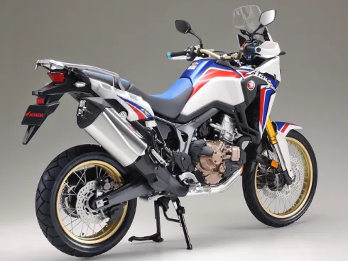 Tamiya Honda CRF 1000L Africa Twin 1/6 Bouwpakket (laatste !! op is op)