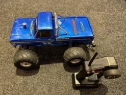 Traxxas Bigfoot 2WD brushless electro monster truck RTR compleet met 2S lipo batterij (gebruikt)!