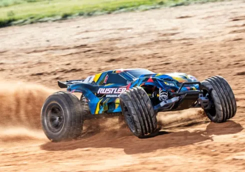 Traxxas Rustler 2WD HD VX3 3S Brushless truggy truck RTR TSM 2.4Ghz 100 km/h zonder accu en lader – Geel