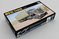Trumpeter M915 Truck – 1:35 bouwpakket