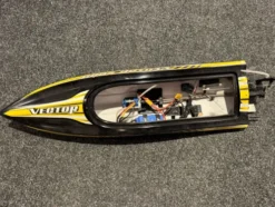 Volantex Vector SR80 Brushless Boat – Donor Chassis, Compleet met Alle Electronica, Mist Alleen Deksel en Zender, What You See Is What You Get